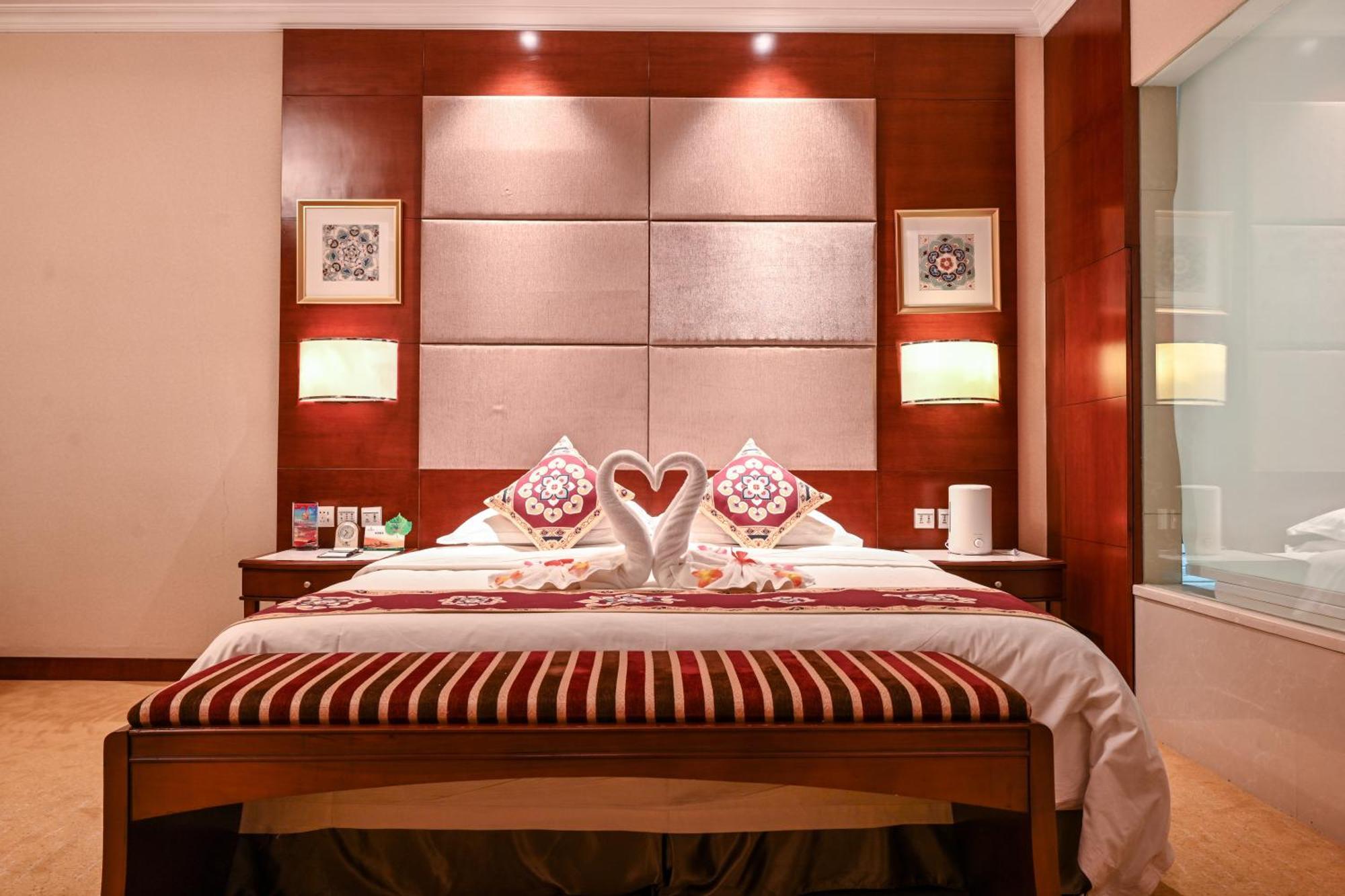 Dunhuang Hotel מראה חיצוני תמונה