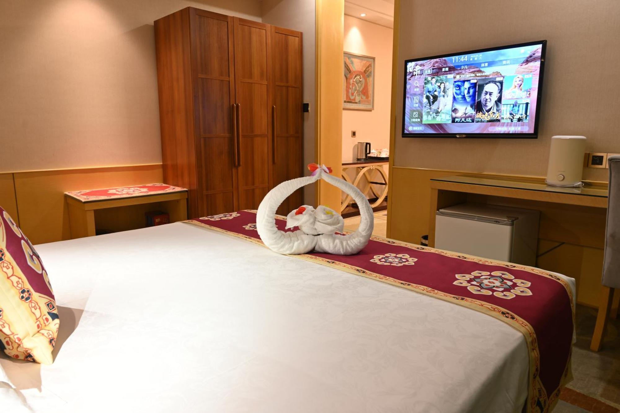 Dunhuang Hotel מראה חיצוני תמונה